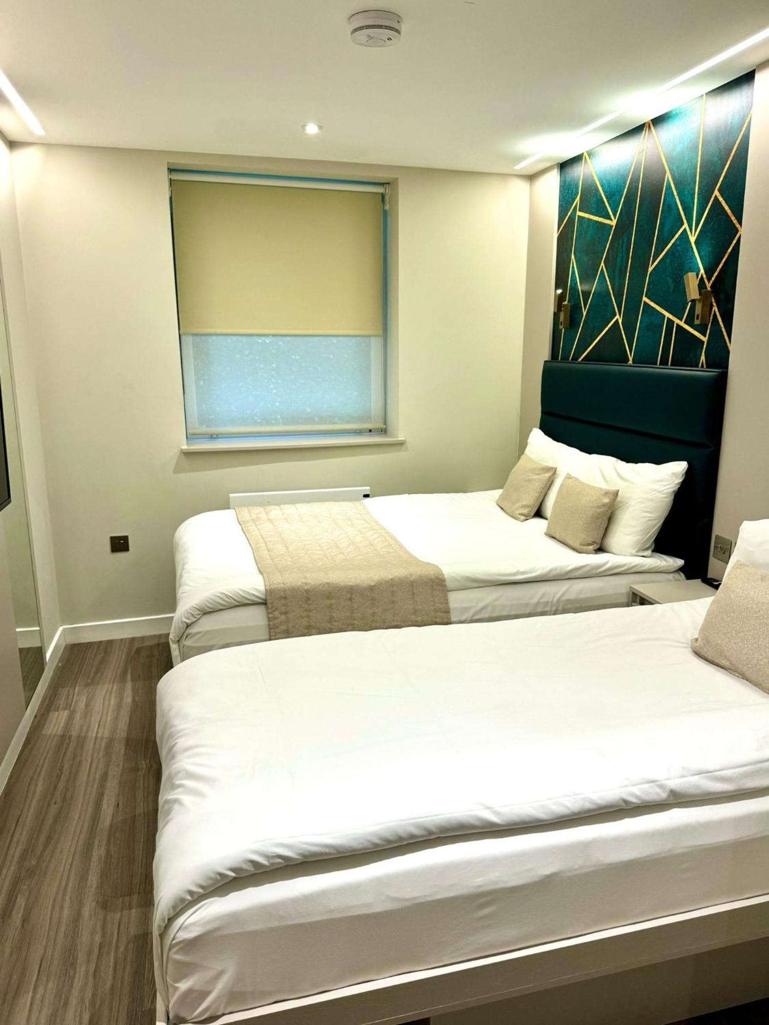 Nox Richmond Aparthotel Richmond  Ngoại thất bức ảnh