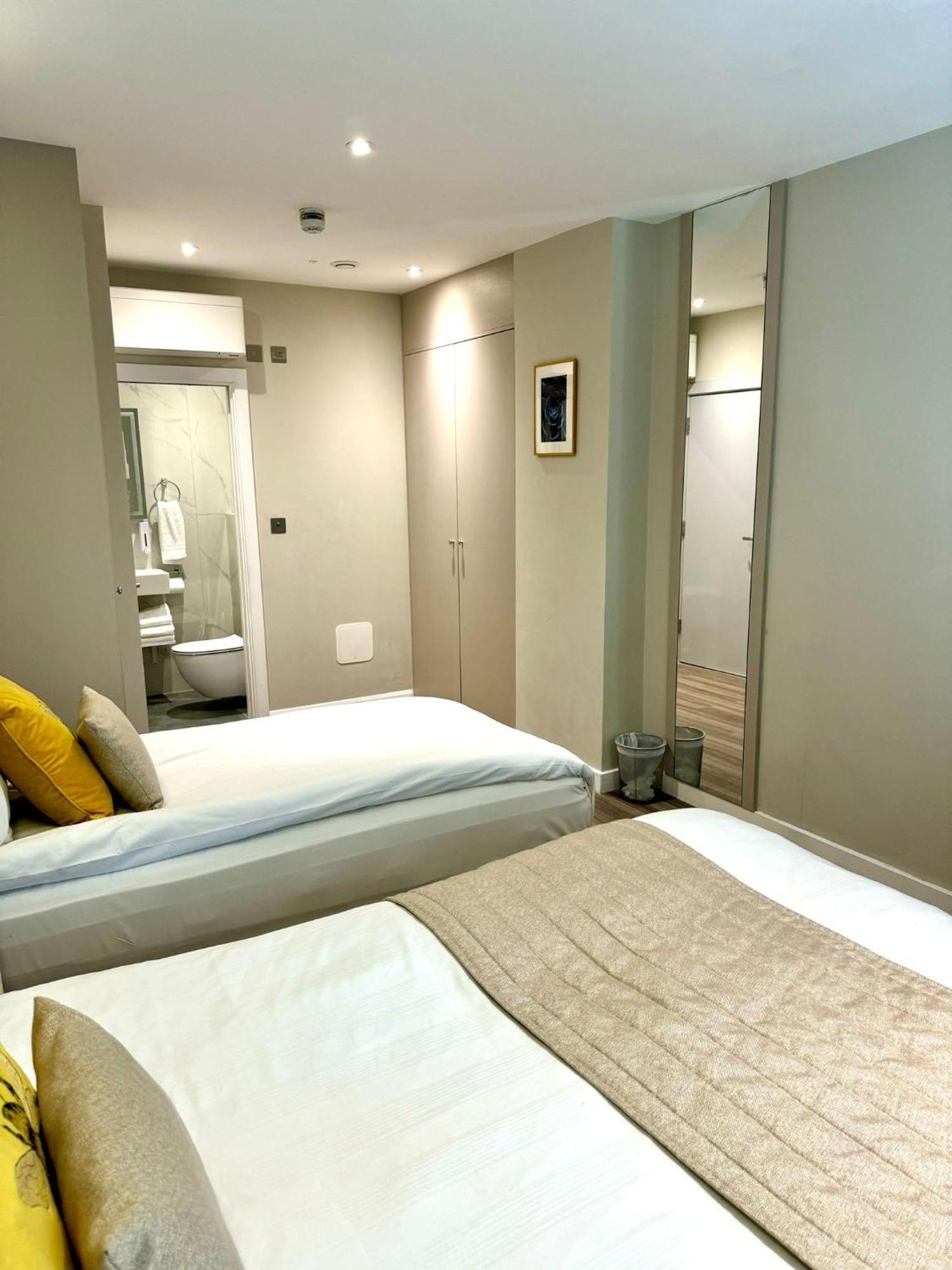Nox Richmond Aparthotel Richmond  Ngoại thất bức ảnh