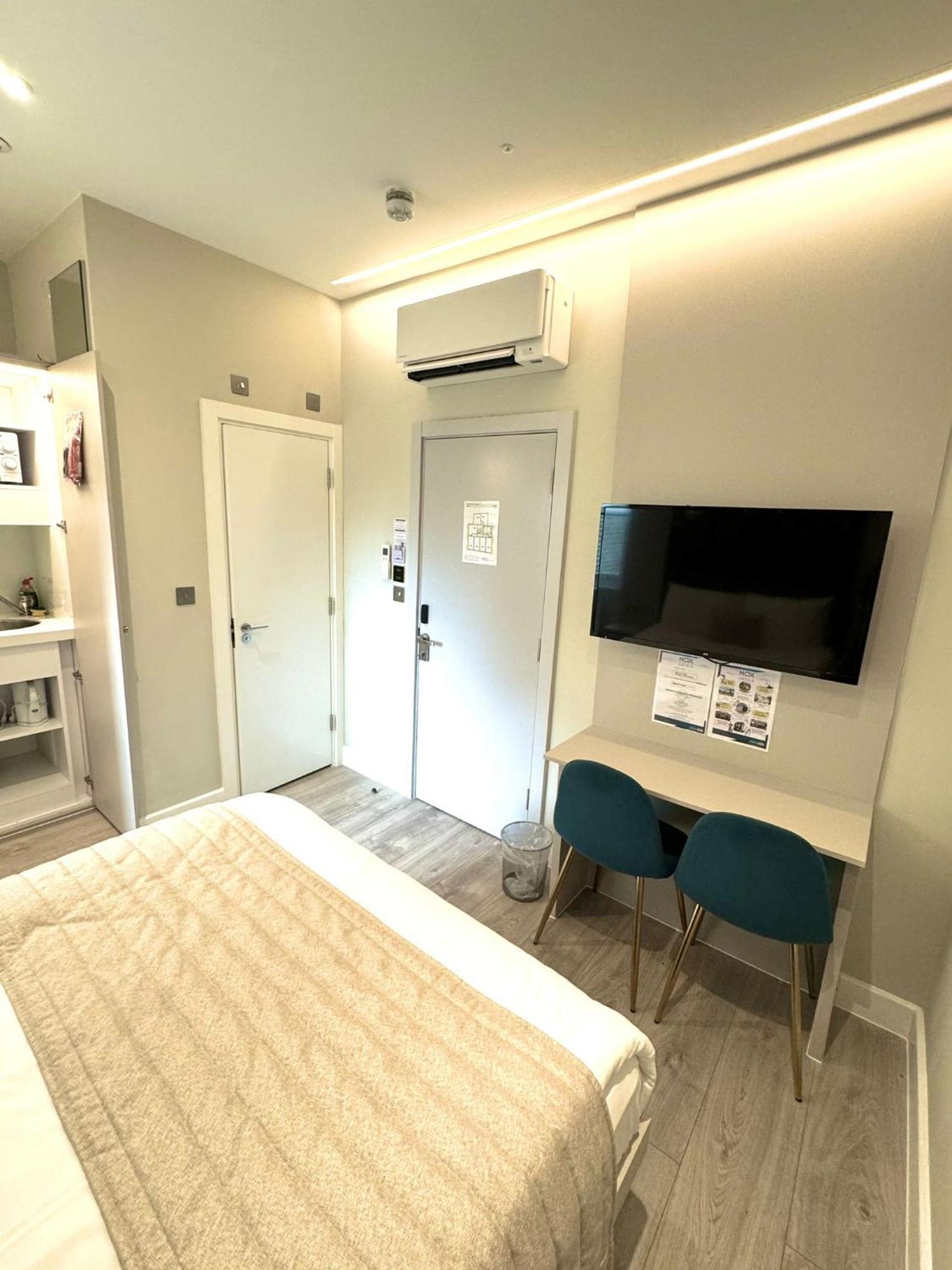 Nox Richmond Aparthotel Richmond  Ngoại thất bức ảnh