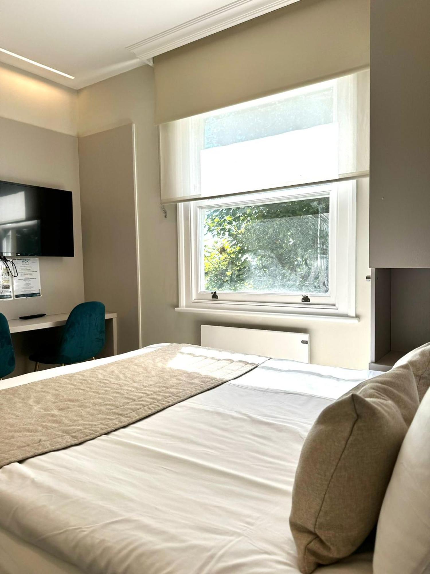 Nox Richmond Aparthotel Richmond  Ngoại thất bức ảnh