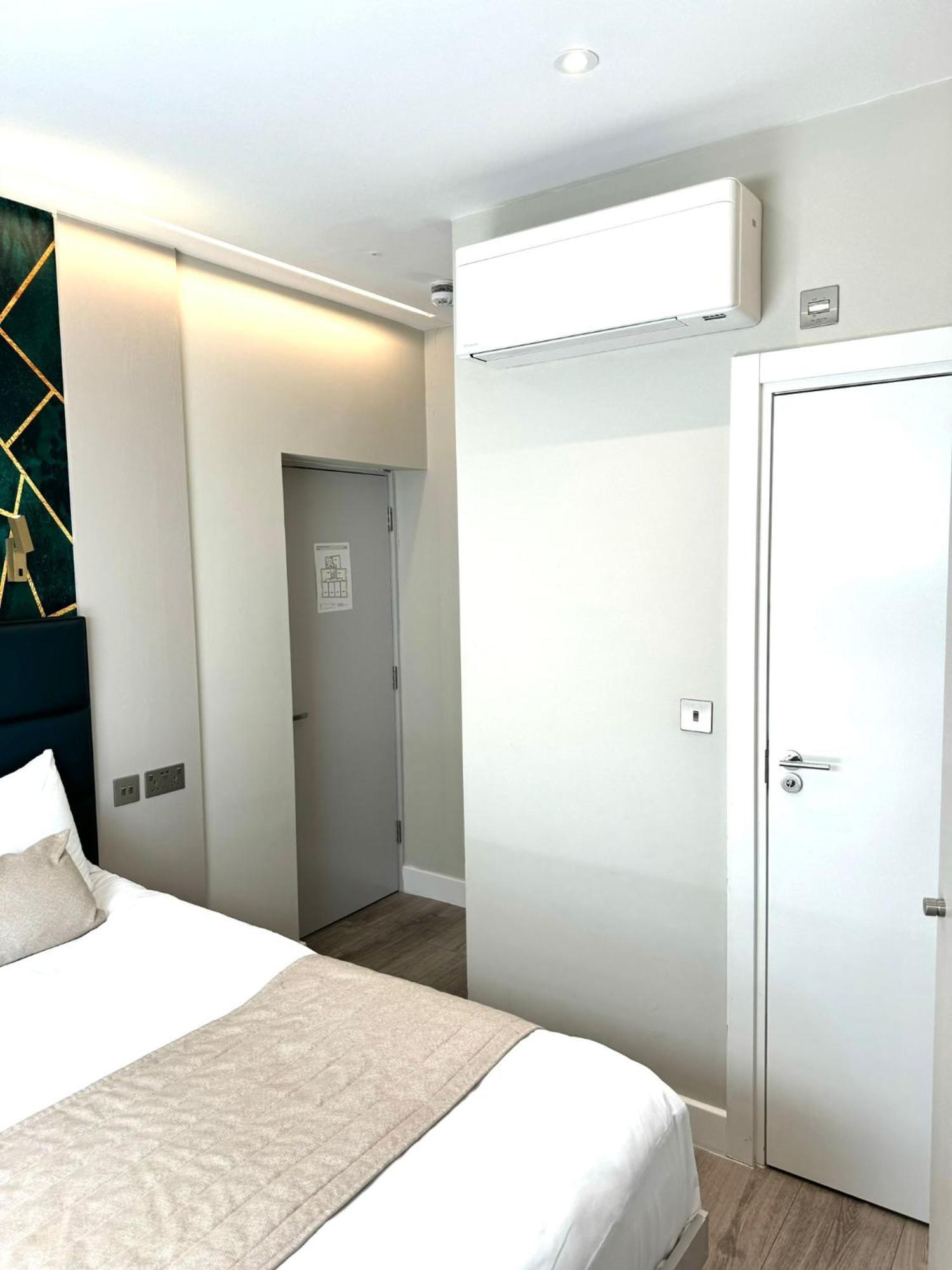 Nox Richmond Aparthotel Richmond  Ngoại thất bức ảnh
